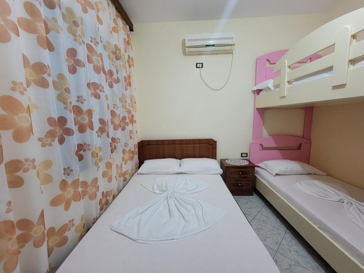 Petrefi Apartments Ksamil Exterior foto