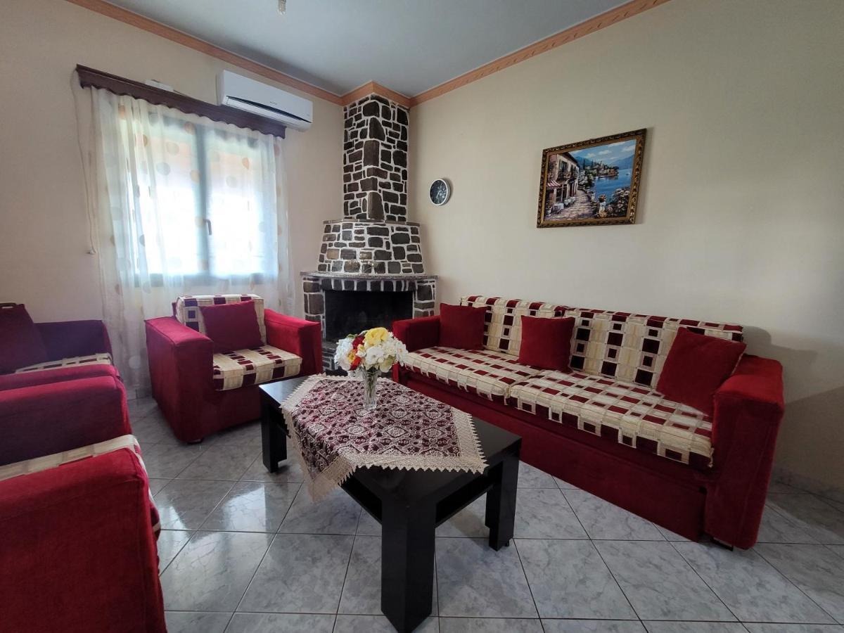 Petrefi Apartments Ksamil Exterior foto